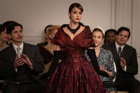 ein kleid von dior netflix|Mrs. Harris und ein Kleid von Dior – Wikipedia.